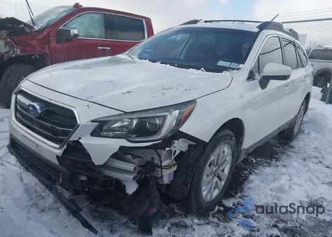 2018 Subaru Outback 2.5I Premium z USA, uszkodzony, nr VIN 4S4BSACC9J3335266